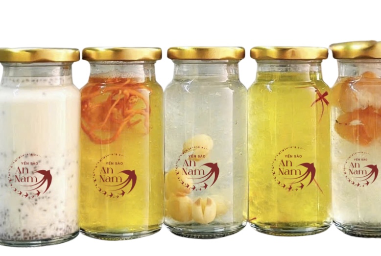 Yến Chưng Tươi – Hạt Sen – Táo Đỏ – Hạt Chia (70ml)